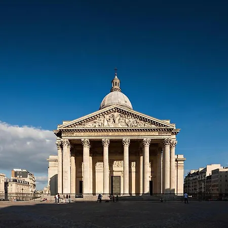 Pantheon - Latin Quarter Private Parigi